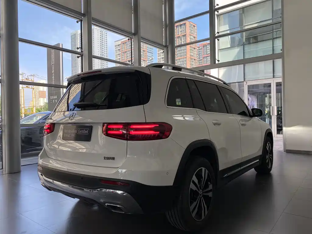 Mercedes-Benz GLB 2023 — фото 15