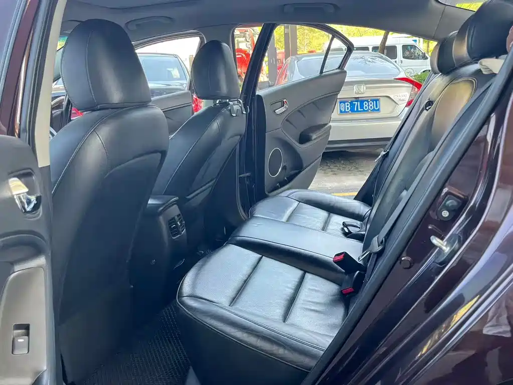 Kia K3 2013