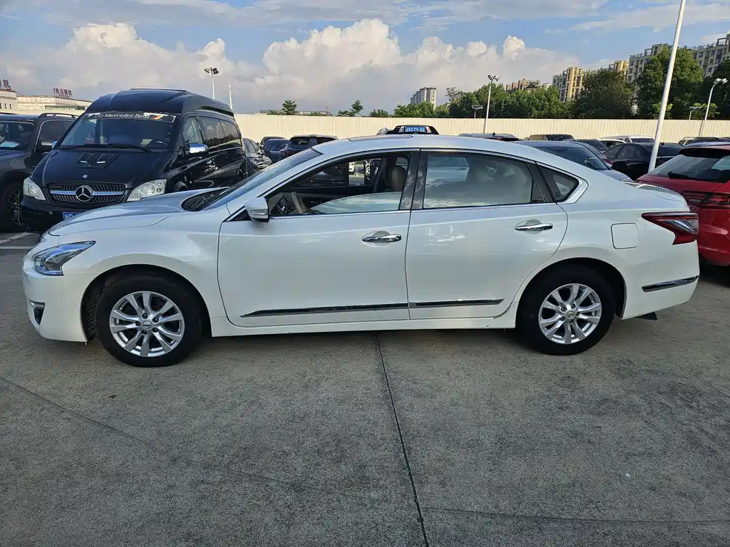 Nissan Teana 2013