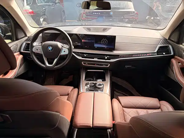BMW X7 2023