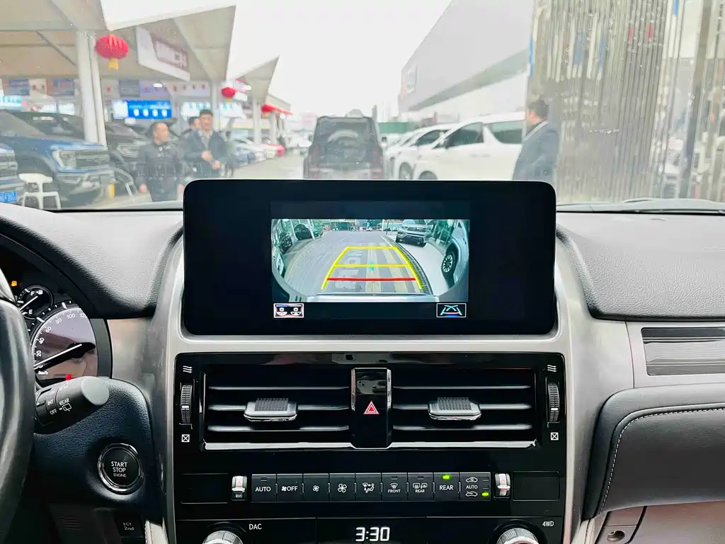 Lexus GX 2023 — фото 13