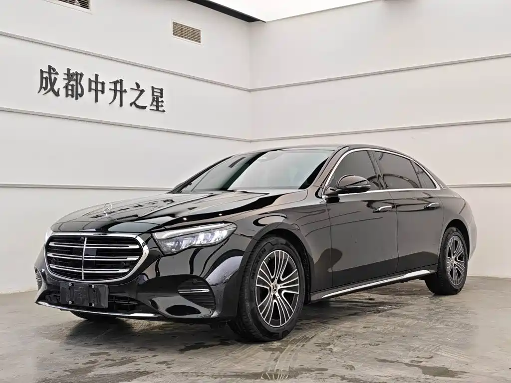 Mercedes-Benz E-Class 2024