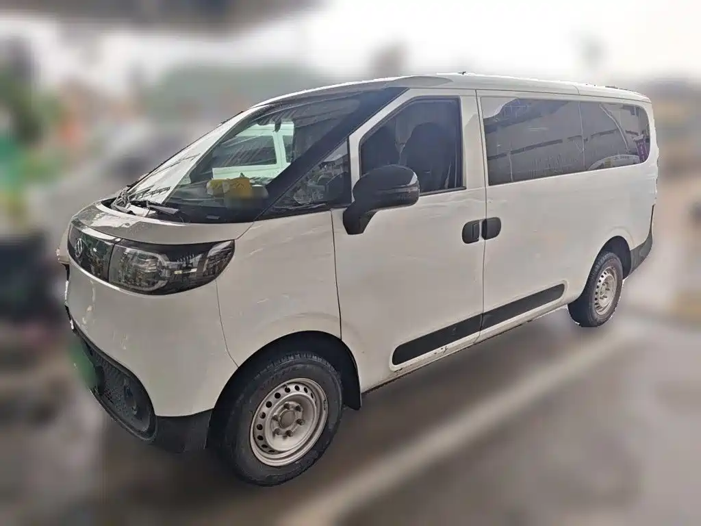 Maxus Dana V1 2025