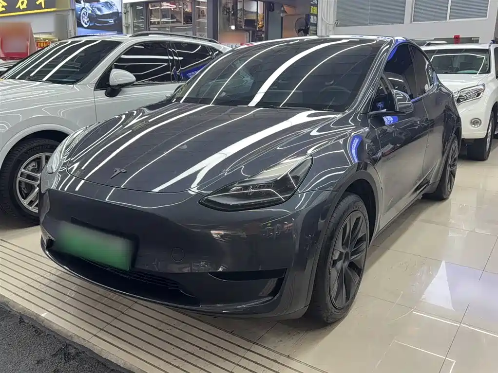 Tesla Model Y 2024 — фото 1