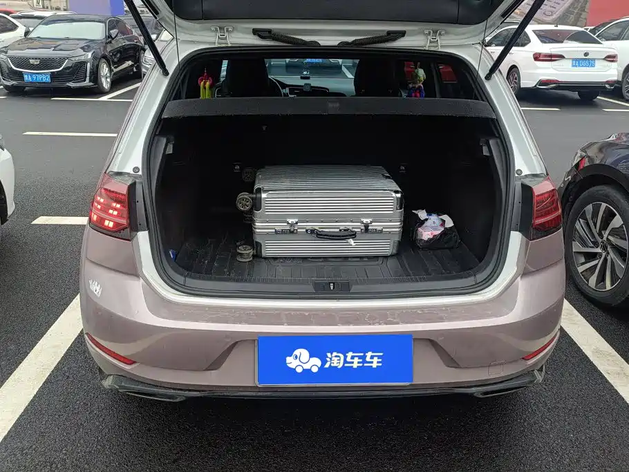 Volkswagen Golf 2020