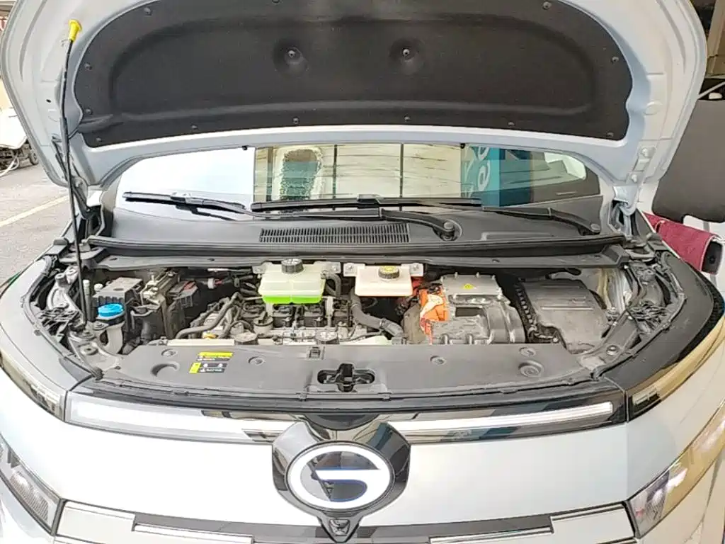GAC Trumpchi E8 PHEV 2024 — фото 19