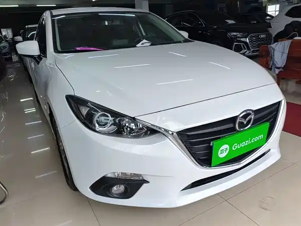 Mazda 3 Axela 2016