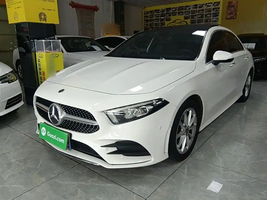 Mercedes-Benz A-Class 2019 — фото 1