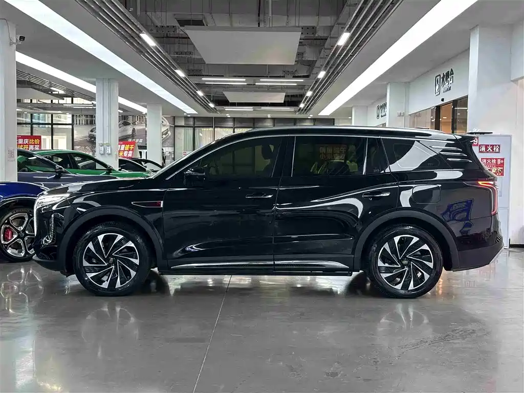 Hongqi HS7 PHEV 2025 — фото 10