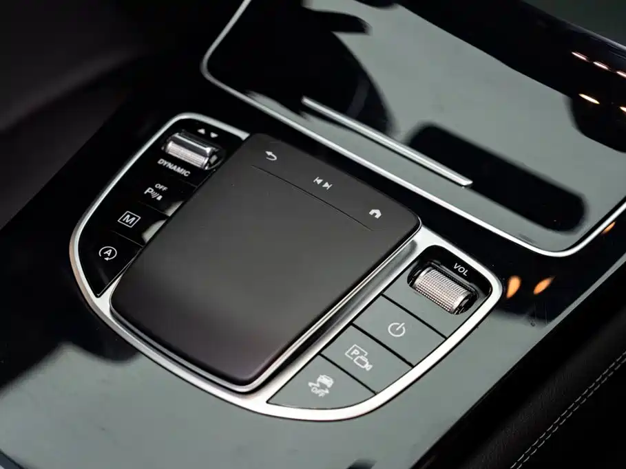 Mercedes-Benz GLC 2020 — фото 15