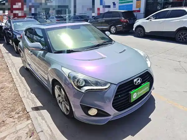 Hyundai Veloster 2012