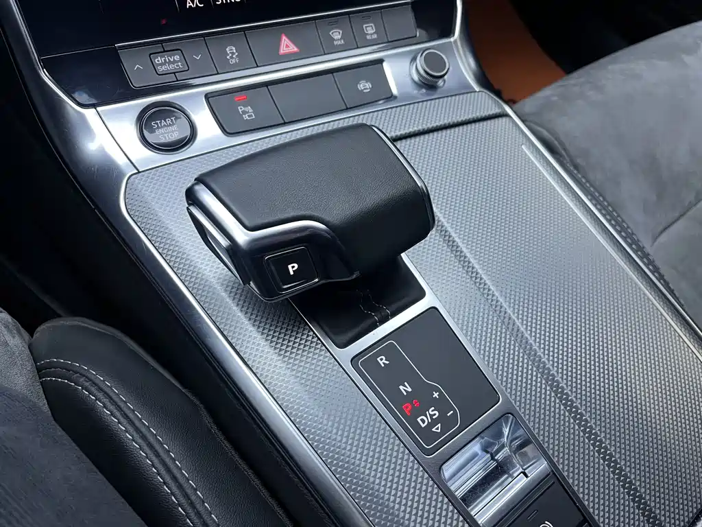 Audi A6L 2021 — фото 12