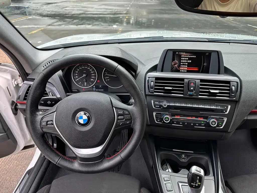 BMW 1 Series 2015 — фото 14