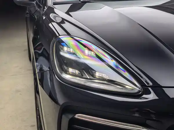 Porsche Cayenne 2022