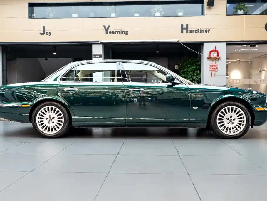 Jaguar XJ 2006 — фото 3