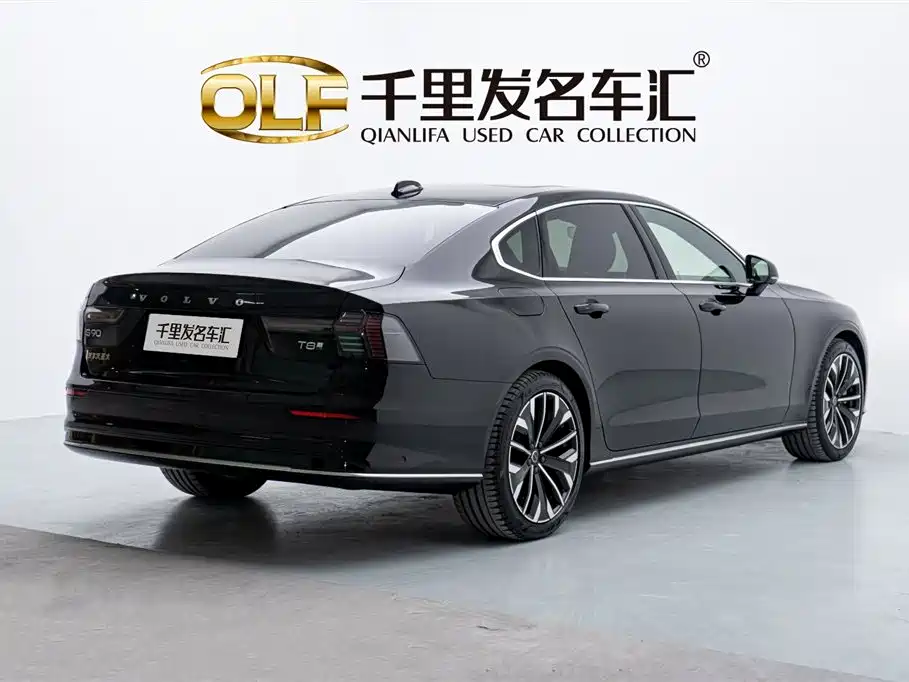 Volvo S90 PHEV 2025 — фото 6
