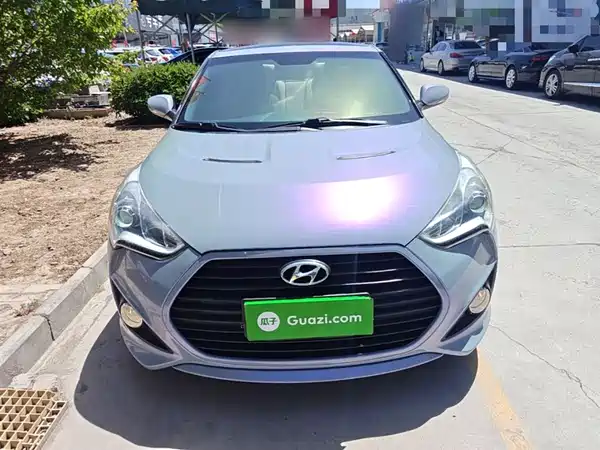 Hyundai Veloster 2012