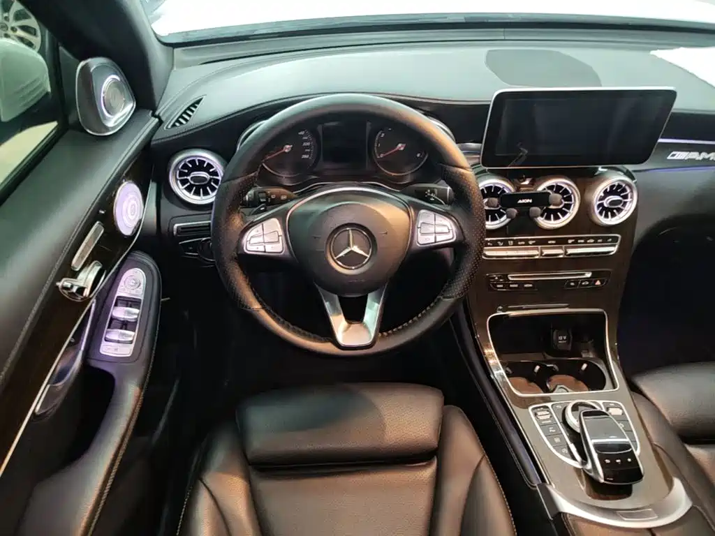 Mercedes-Benz GLC 2019 — фото 11