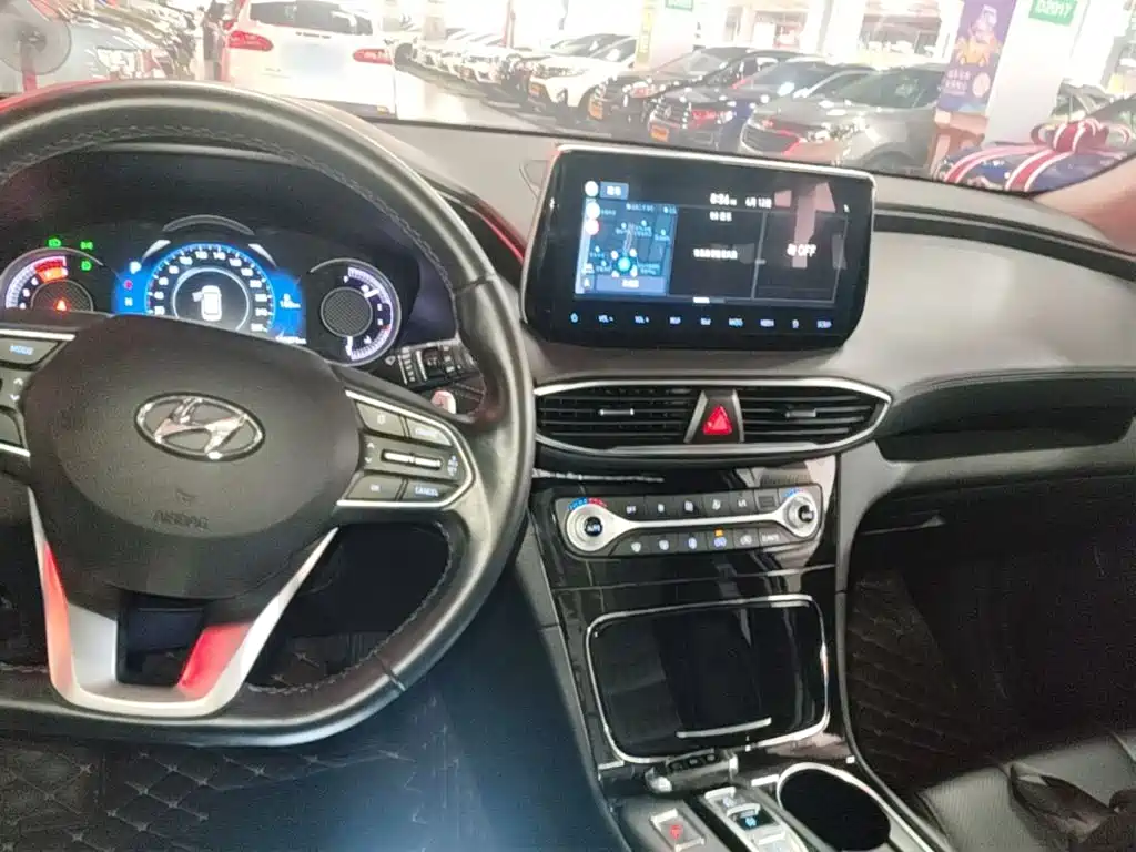 Hyundai Santa Fe 2019 — фото 10