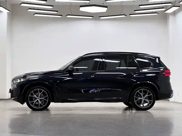 BMW X5 2023