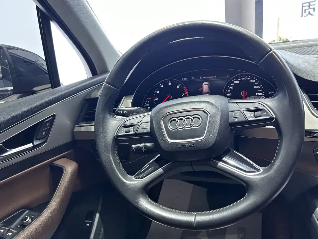 Audi Q7 2016 — фото 13