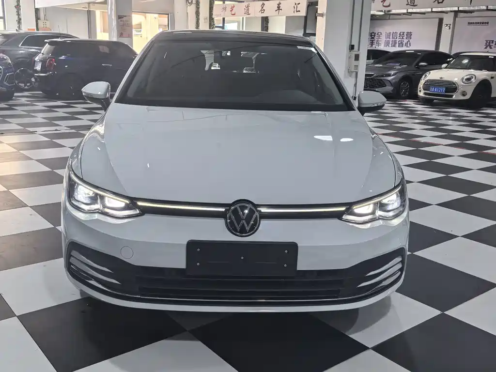Volkswagen Golf 2022