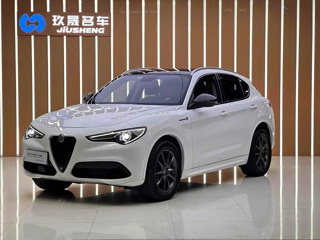 Alfa Romeo Stelvio 2019
