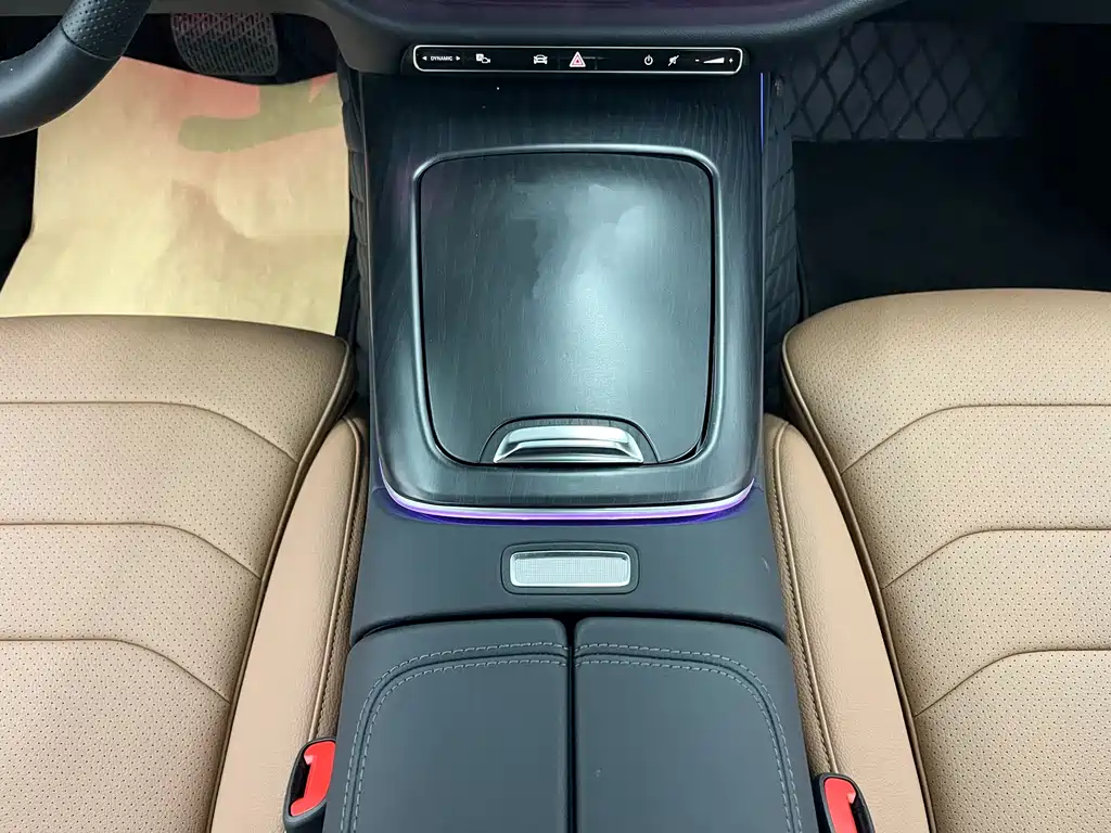 Mercedes-Benz E-Class 2025 — фото 20