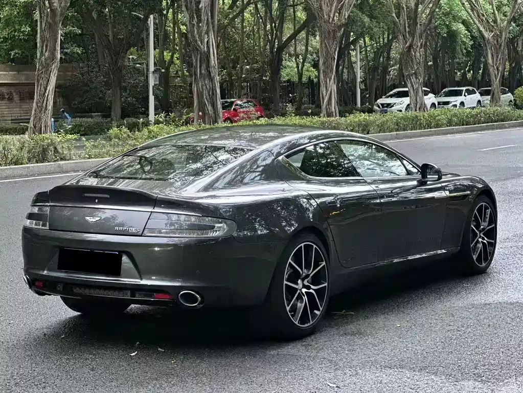 Aston Martin Rapide 2013 — фото 4