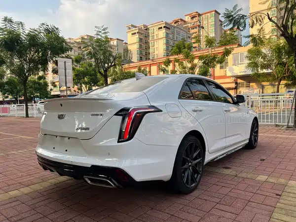 Cadillac CT4 2020