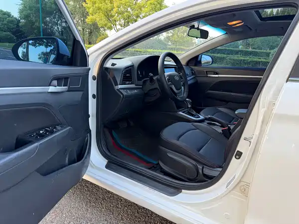 Hyundai Celesta 2017