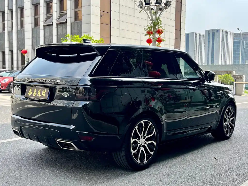 Land Rover Sport 2020 — фото 10