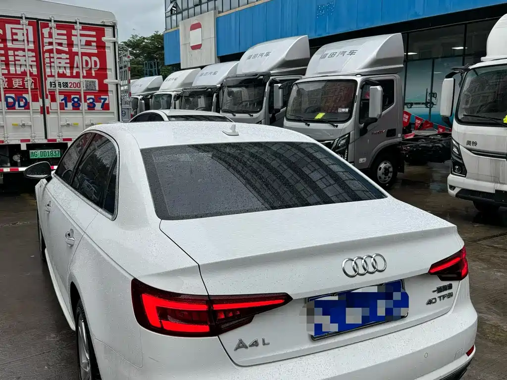 Audi A4L 2018 — фото 14
