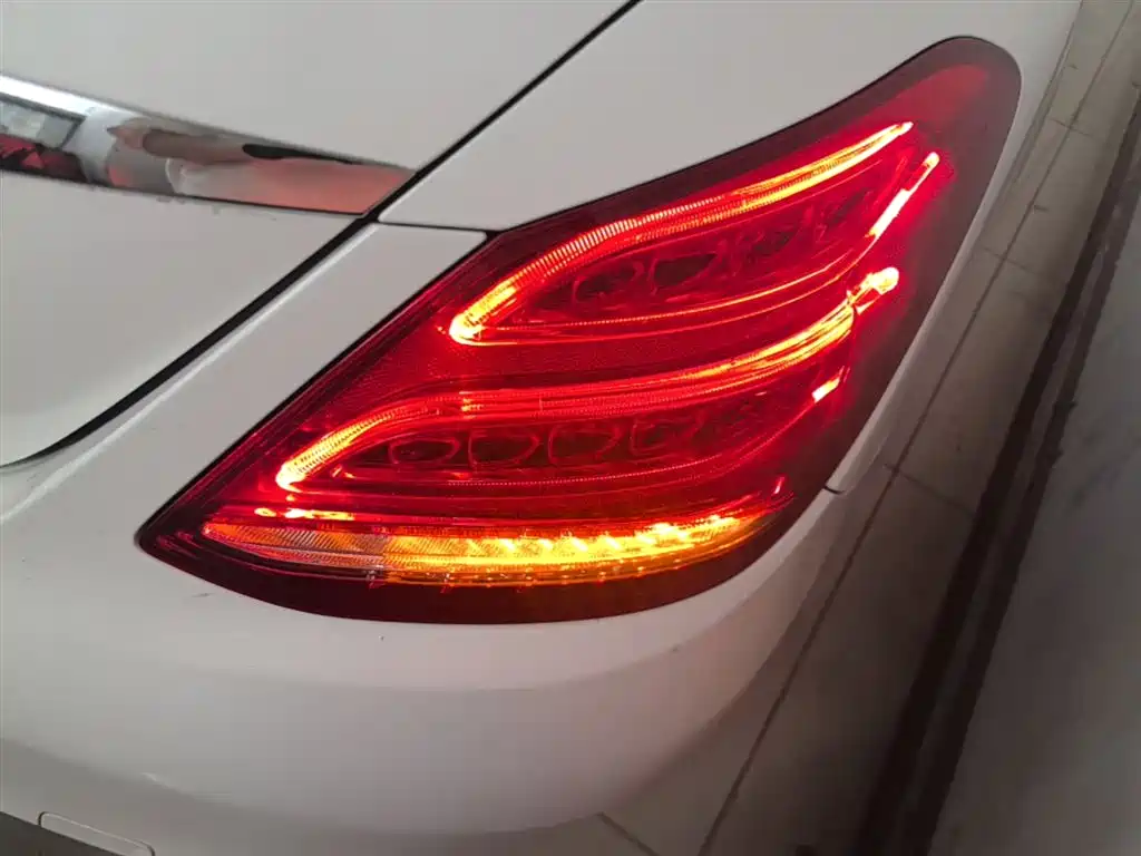 Mercedes-Benz C-Class 2017 — фото 8