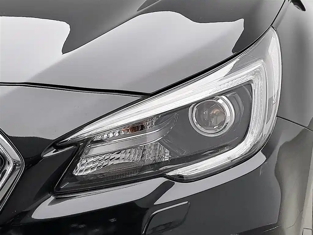 Subaru Outback 2018 — фото 7