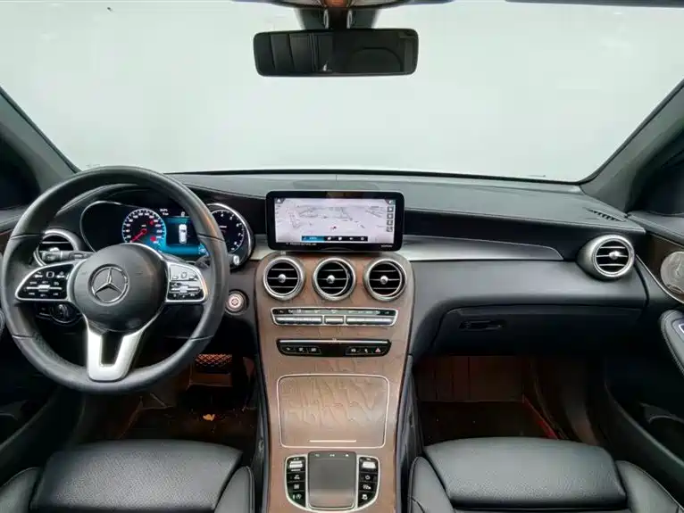 Mercedes-Benz GLC 2023 — фото 10