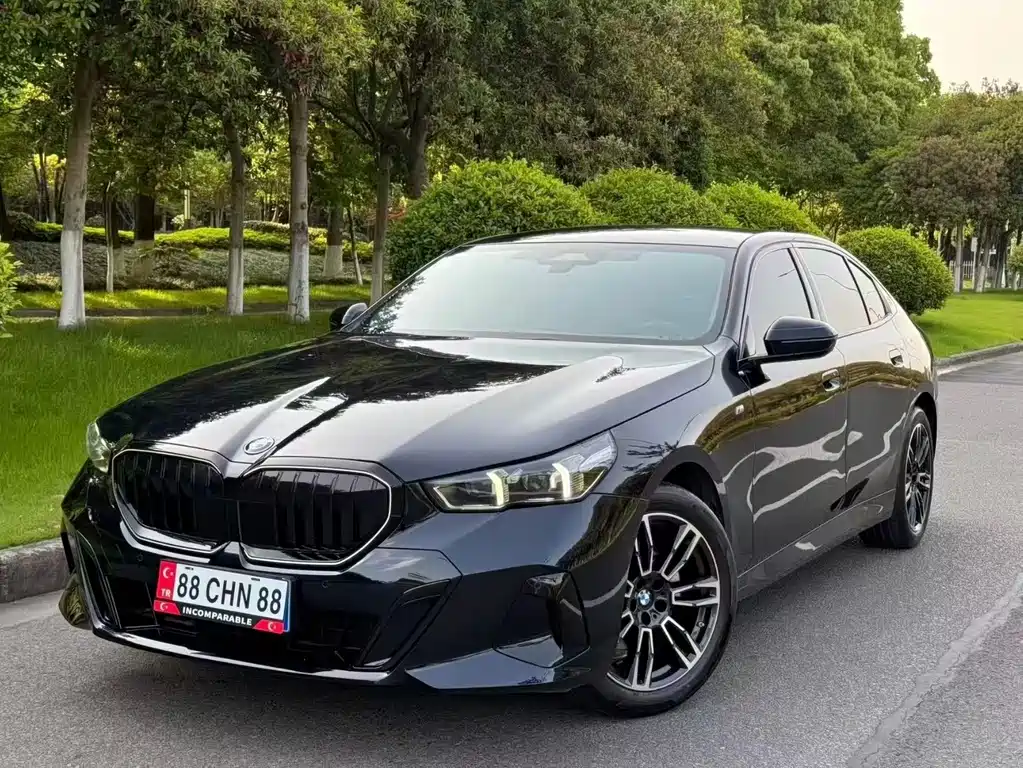BMW 5 Series 2025