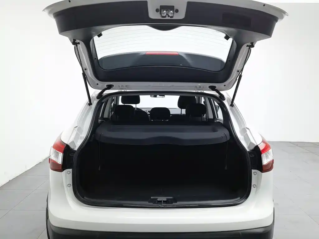 Nissan Qashqai 2016 — фото 16