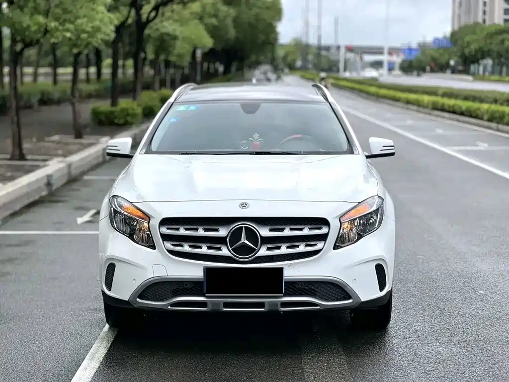 Mercedes-Benz GLA 2018 — фото 1