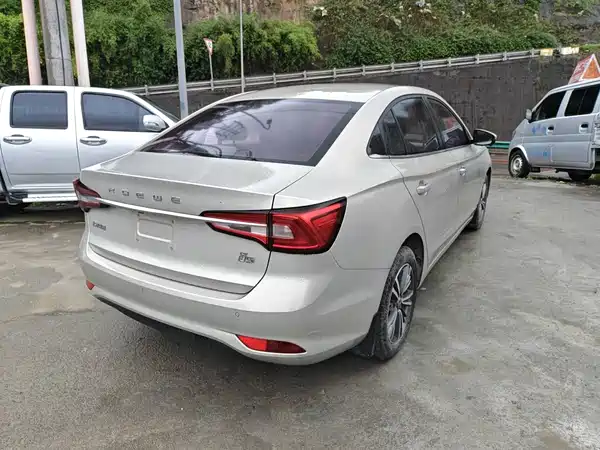 Roewe i5 2019
