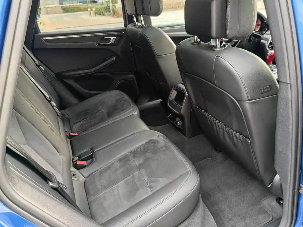 Porsche Macan 2015 — фото 12