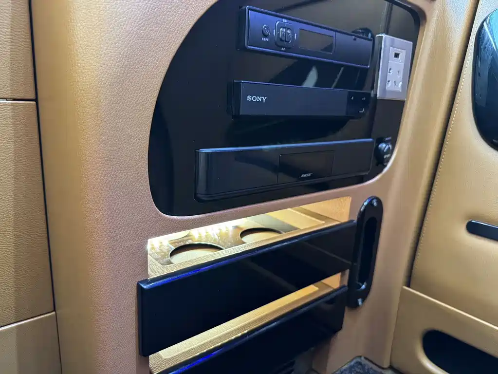 Mercedes-Benz Sprinter 2017 — фото 20