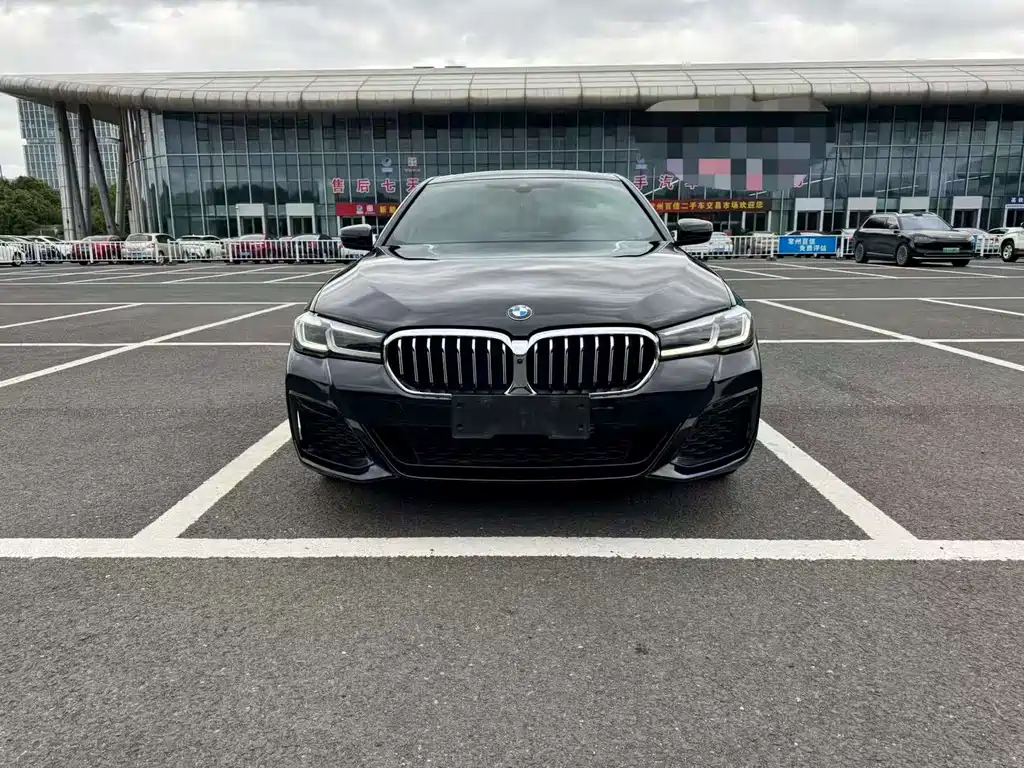 BMW 5 Series 2022