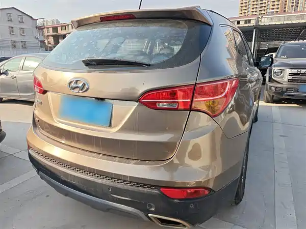 Hyundai Santa Fe 2013