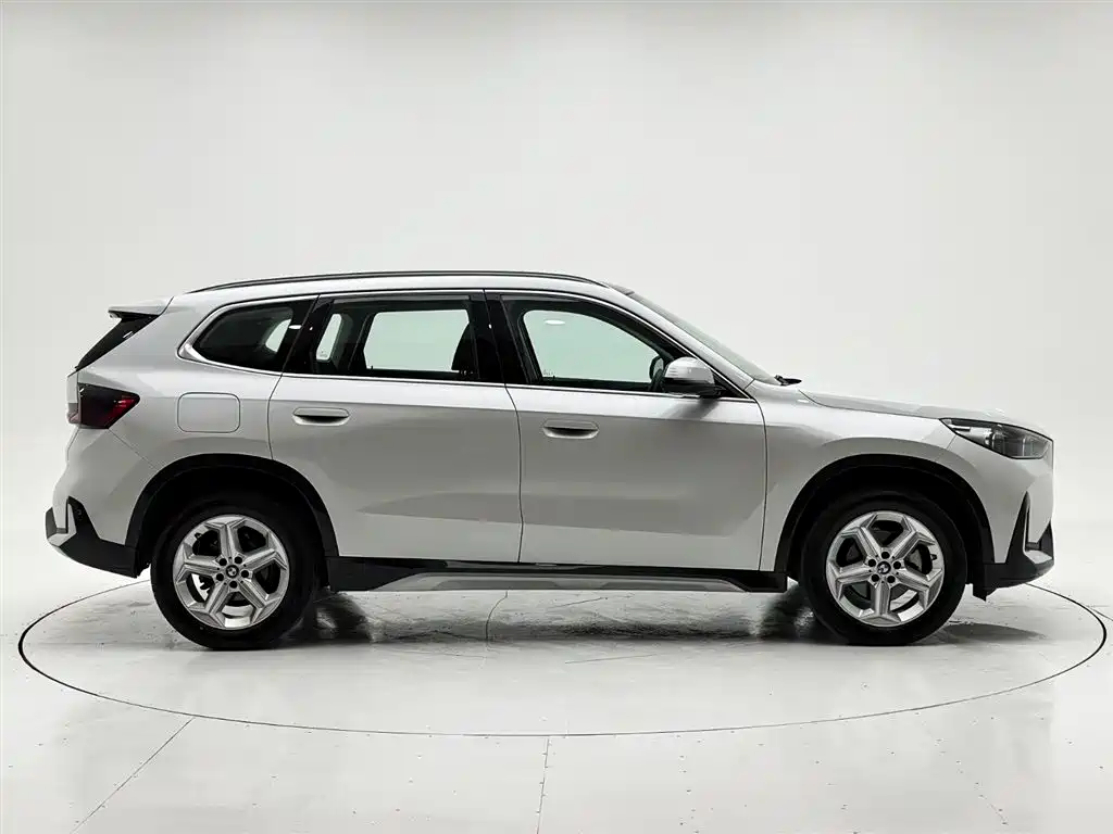 BMW X1 2023 — фото 9