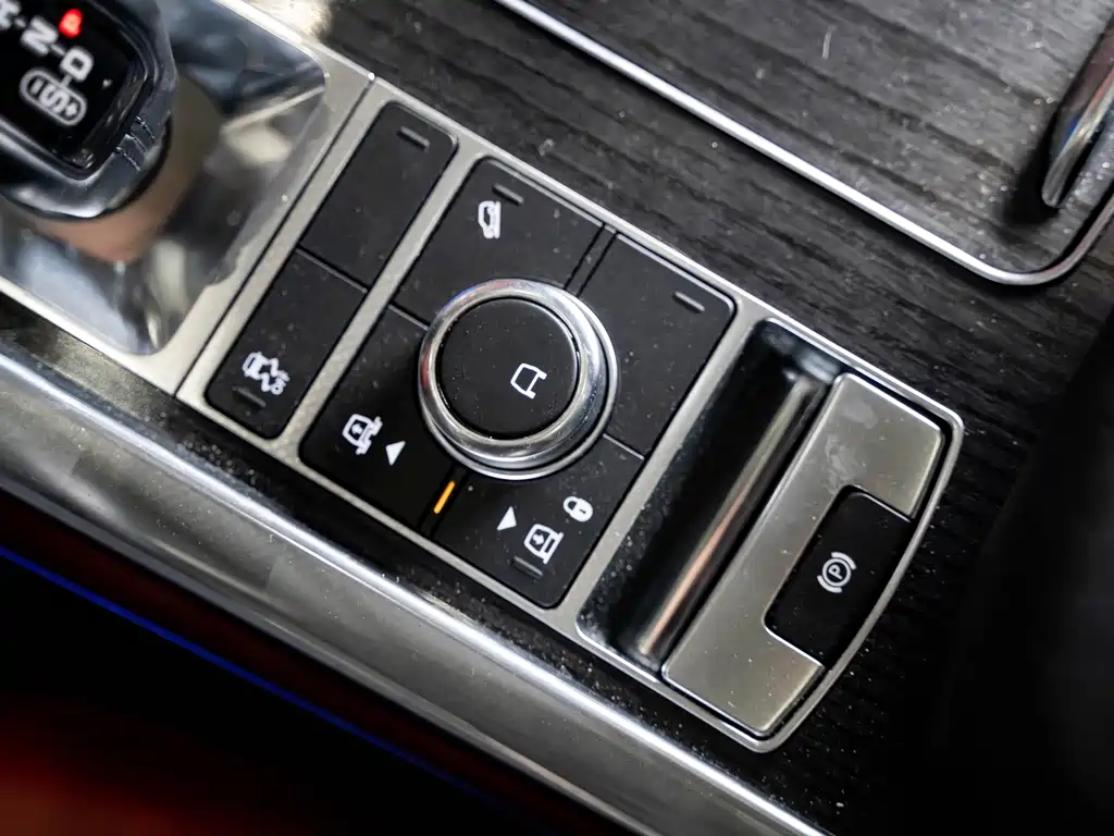 Land Rover Sport 2021 — фото 10