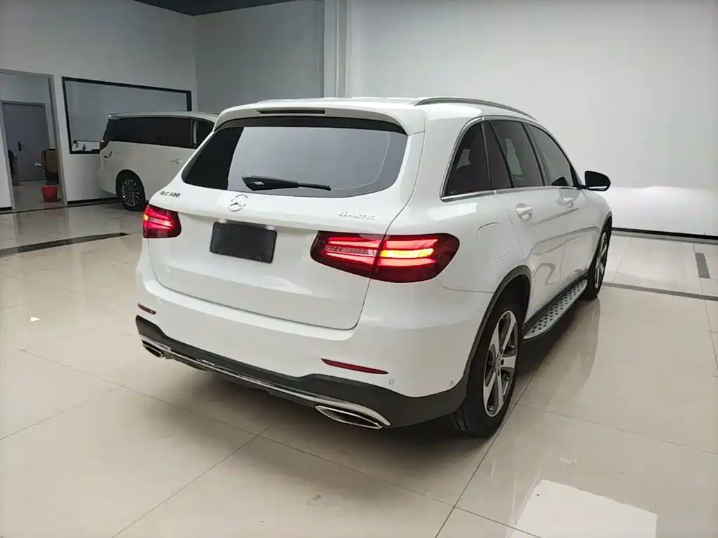 Mercedes-Benz GLC 2017 — фото 7