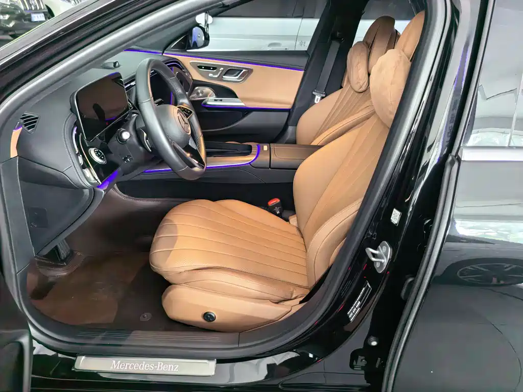 Mercedes-Benz E-Class 2024 — фото 4