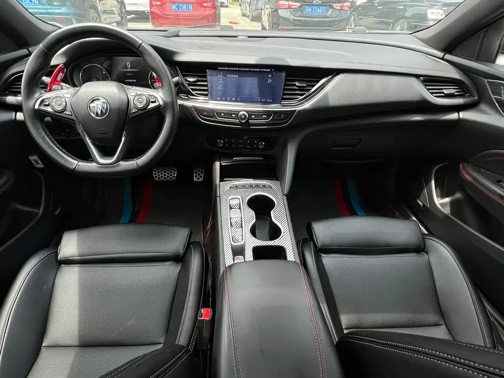 Buick Regal 2020 — фото 12