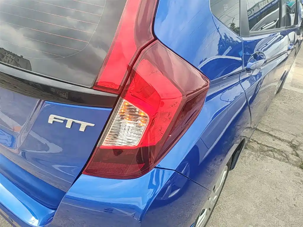 Honda Fit 2017 — фото 8